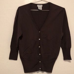 George V Neck Lightweight Sweater